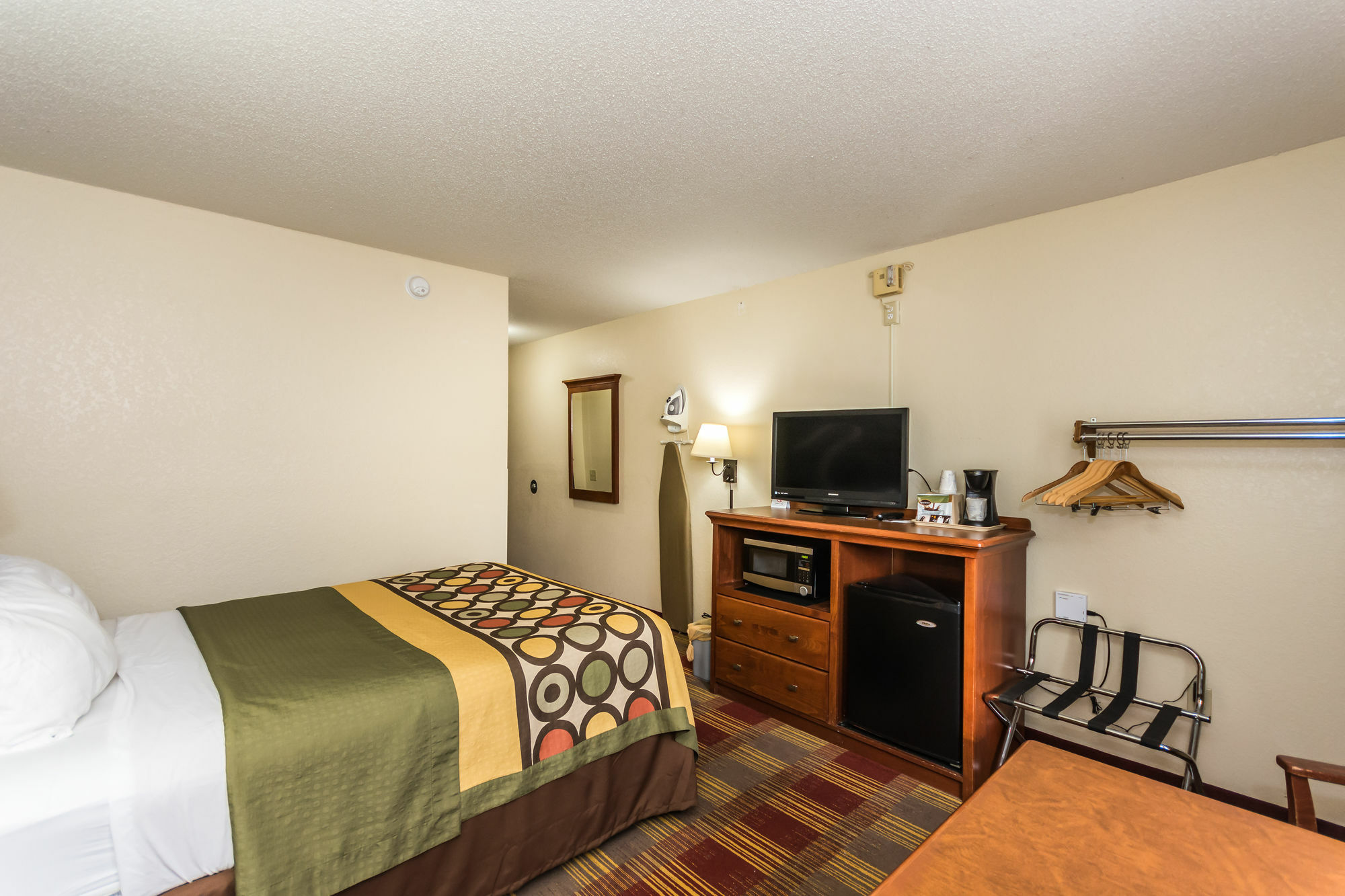 Super 8 By Wyndham Grand Forks Hotel Bagian luar foto